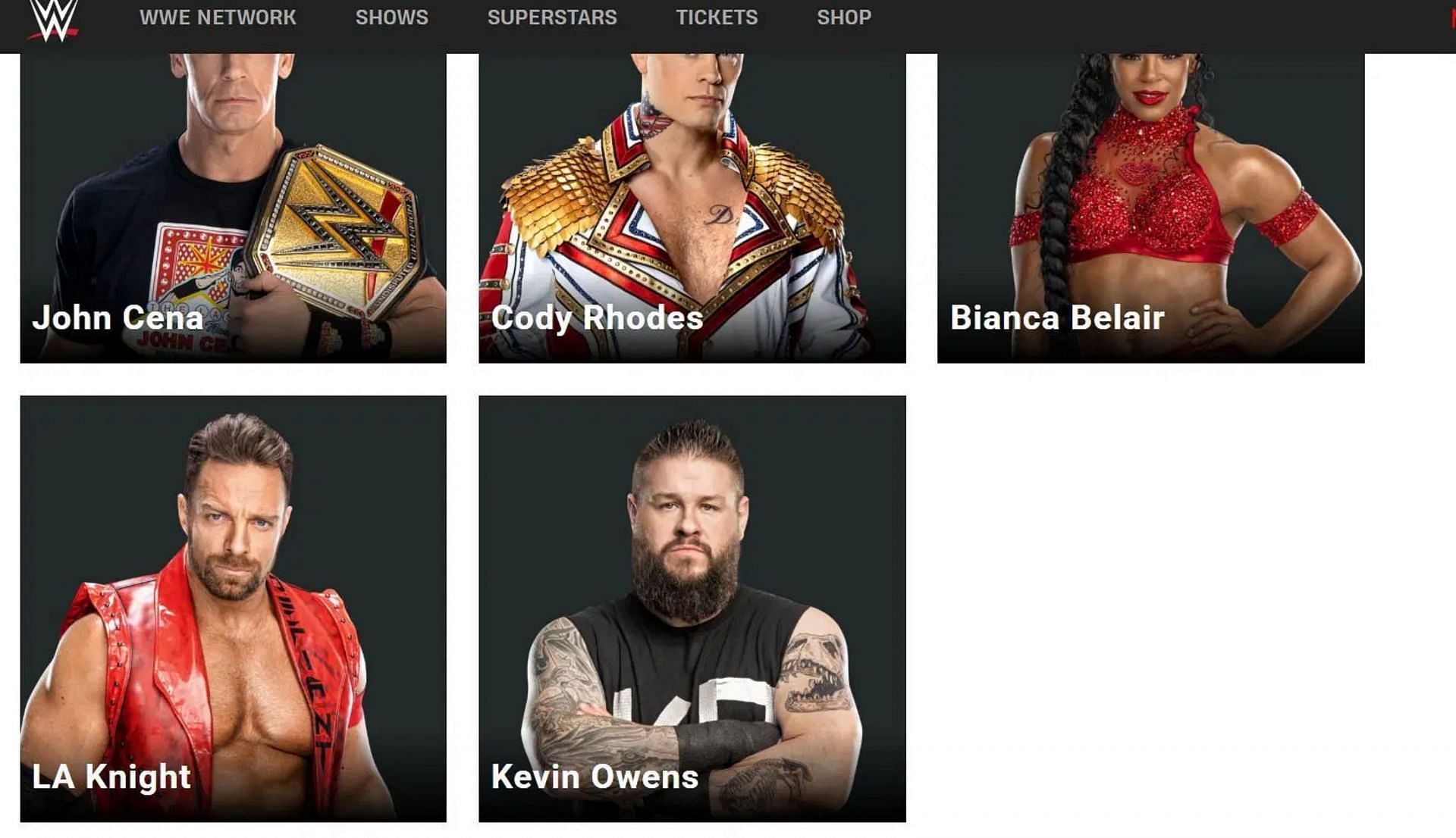 केविन ओवेंस को एडवर्टाइज किया जा रहा है (Photo: WWE.com)